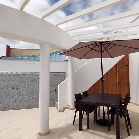 Chalet Casa Girasoles Terraza Patio Aire Acondicionado Corralejo
